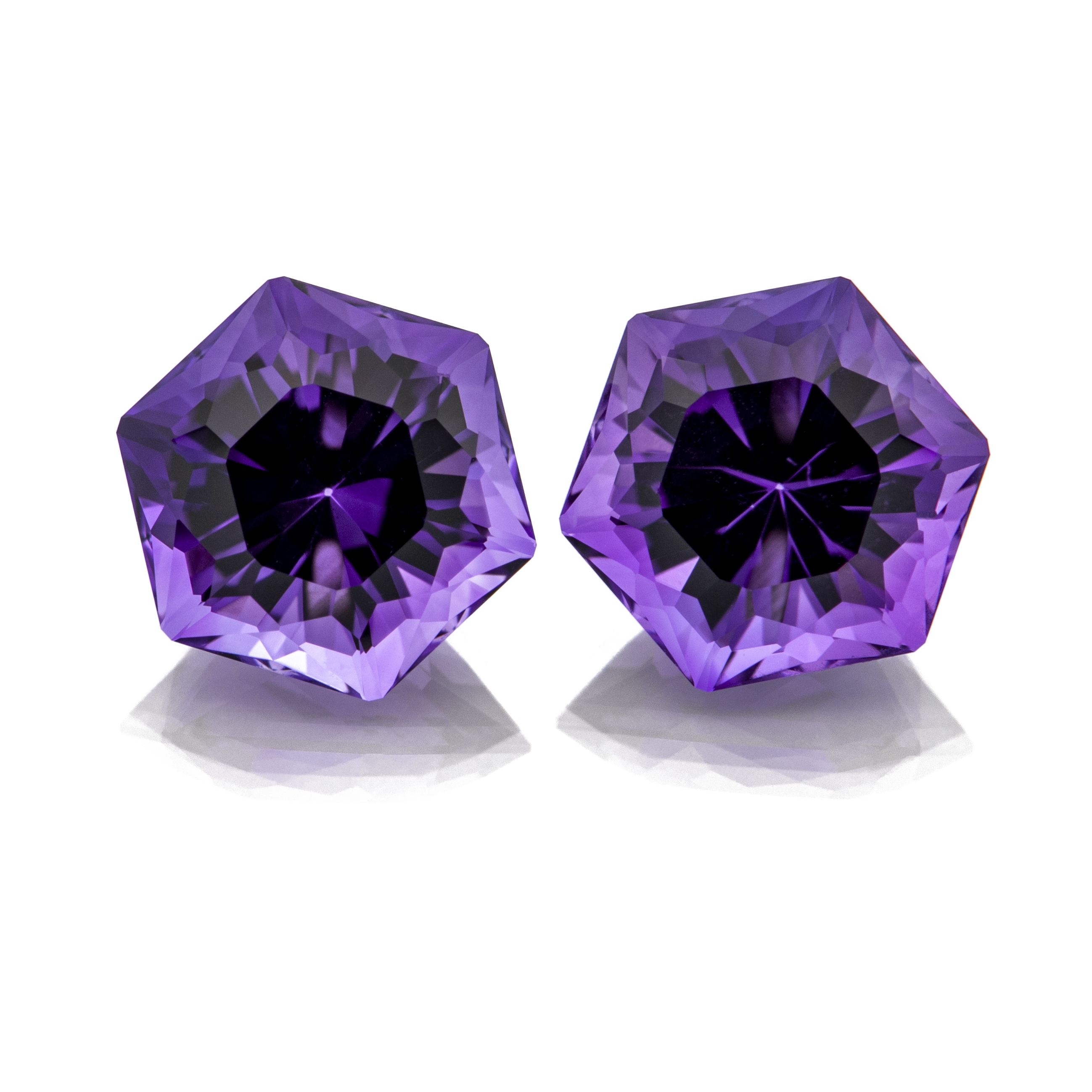 J165 009a Amethyst 9 6mm Hex 4 71cts IA