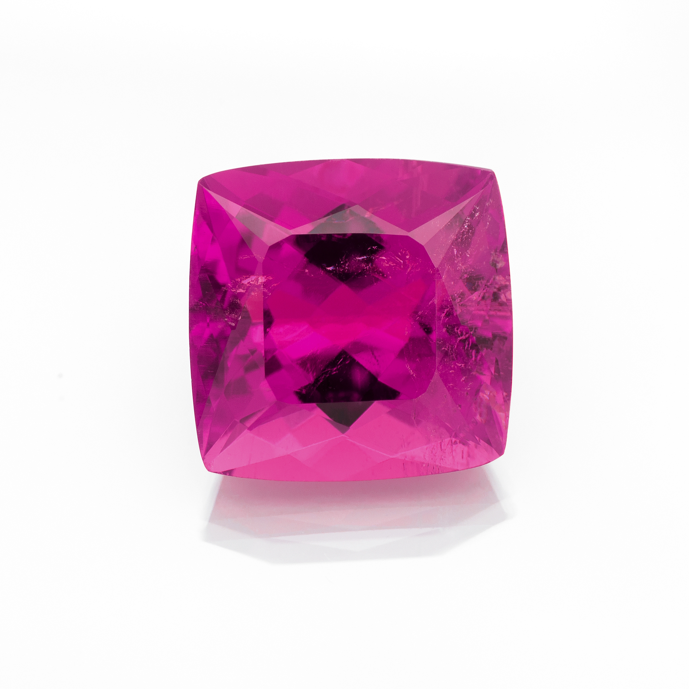 L237 008 Rubellite 9 5mm Cushion 3 71cts RAZ