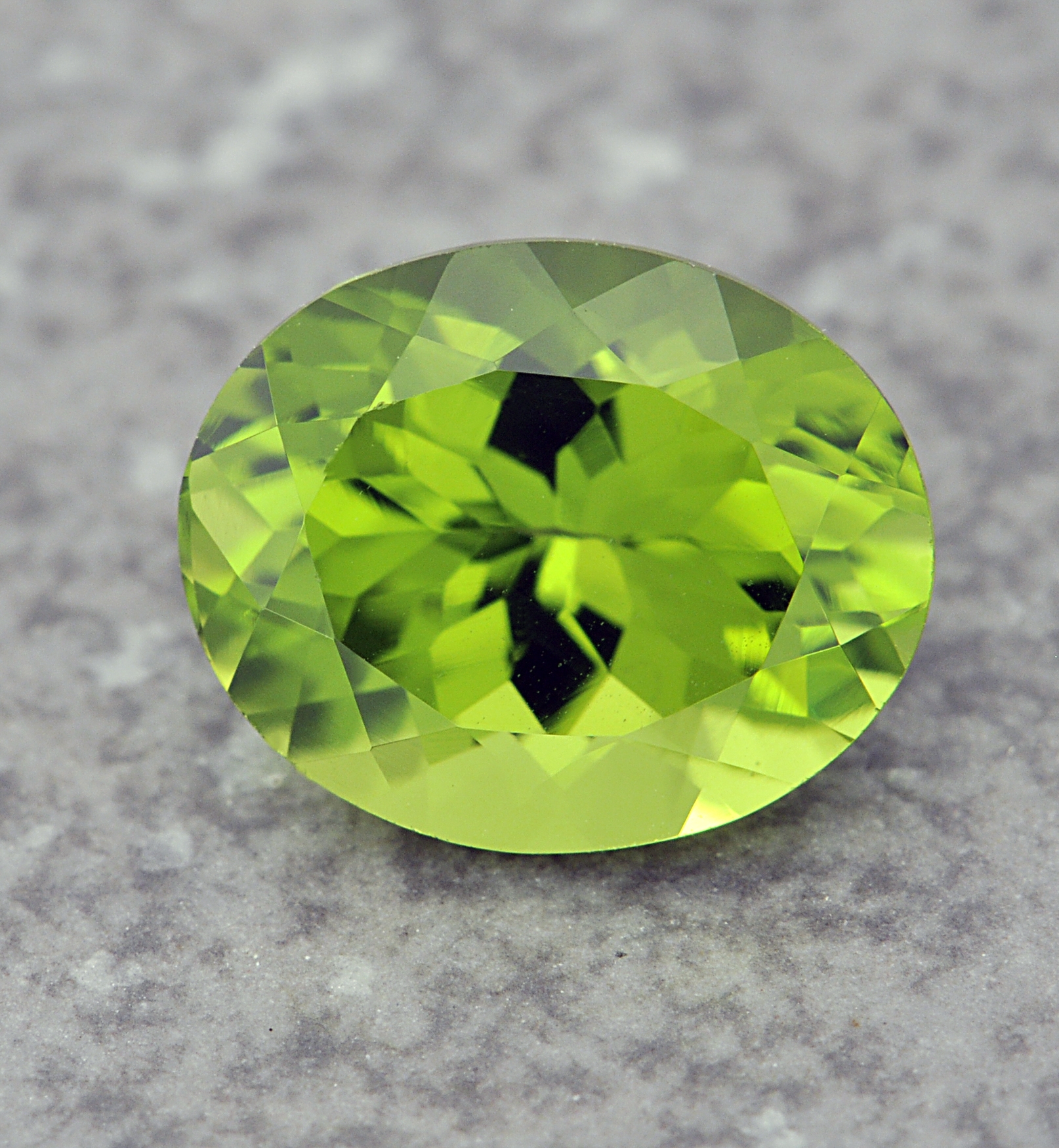Peridot 10 4x8 4 Oval 3 28cts RA